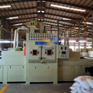 máy phun cát dạng băng tải